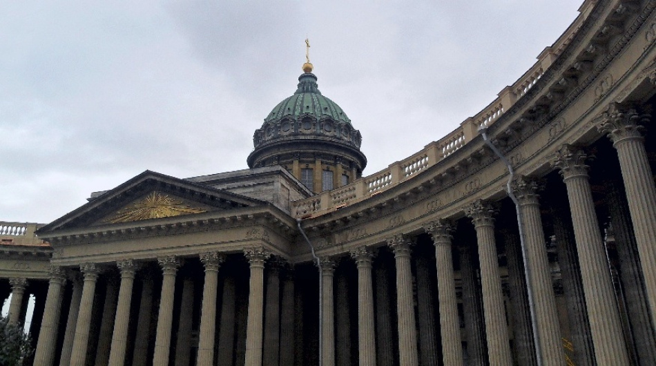 Власти Петербурга проконтролируют запрет на посещение храмов