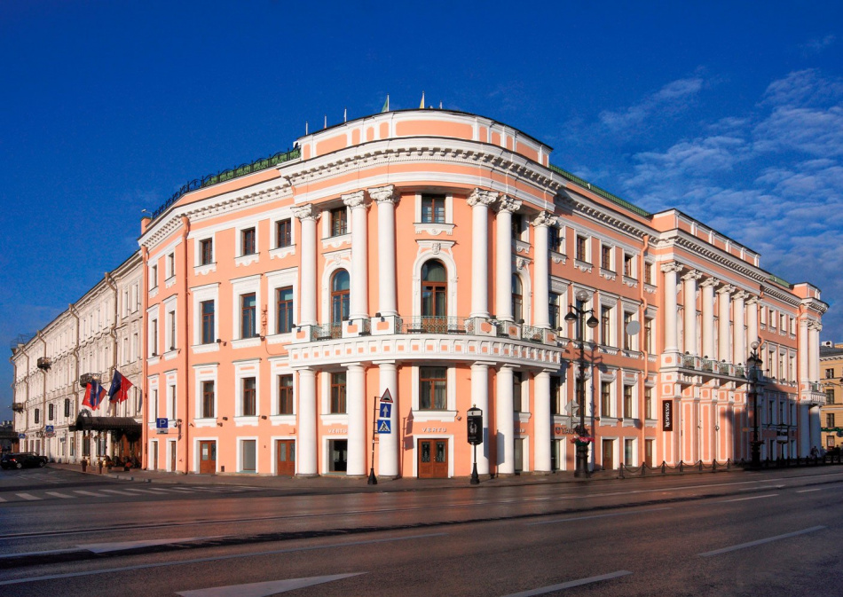 Смольный подал иск к владельцу Taleon Imperial Hotel