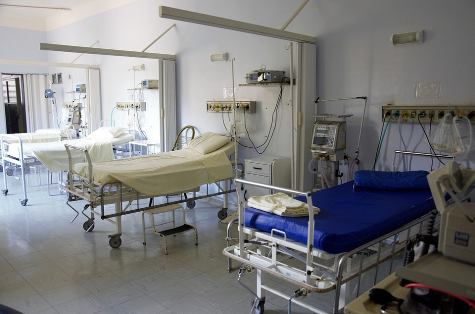 Две больницы откроют больше коек для коронавирусных больных в Петербурге