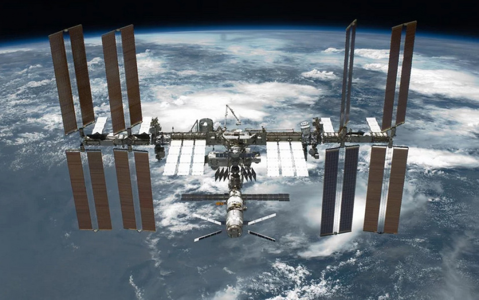 Актёр Том Круз в декабре 2024 года отправится в космос, чтобы ответить на российский фильм «Вызов»