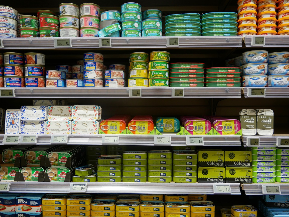 Стало известно, что войдет в продуктовые наборы для петербургских школьников