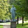 Фото Памятник М. А. Горькову в Выборге