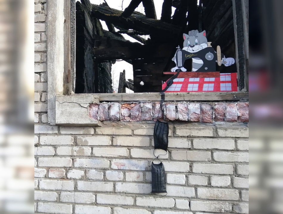 Петербургский уличный художник высказался о коронавирусе в новой работе на Парнасе