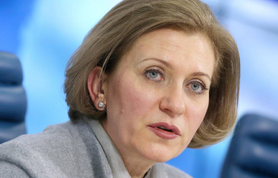 Анна Попова призвала россиян остаться в кругу близких на майских праздниках