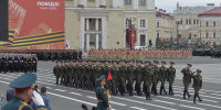 Репетицию парада на Дворцовой площади впервые за долгие годы проведут утром Репетицию парада на Дворцовой площади впервые за долгие годы проведут утром