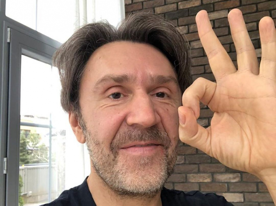Музыкант Сергей Шнуров стал генпродюсером международного телеканала