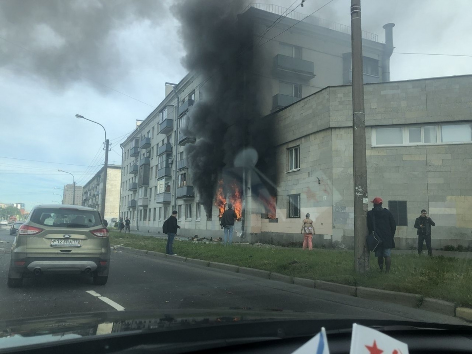 Названы сроки восстановления дома на Краснопутиловской после взрыва