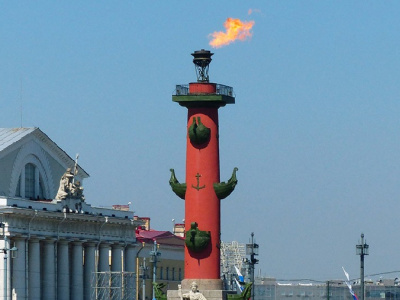 Фото Зажжение факелов Ростральных колонн в честь Дня ВМФ