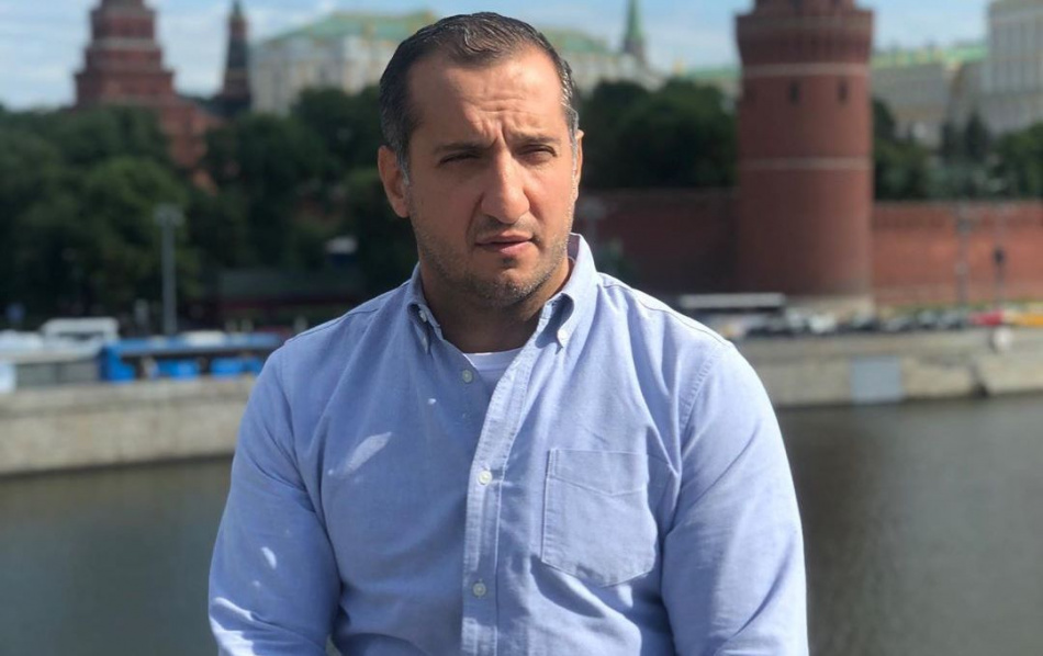 У звезды «Универа» забрали права