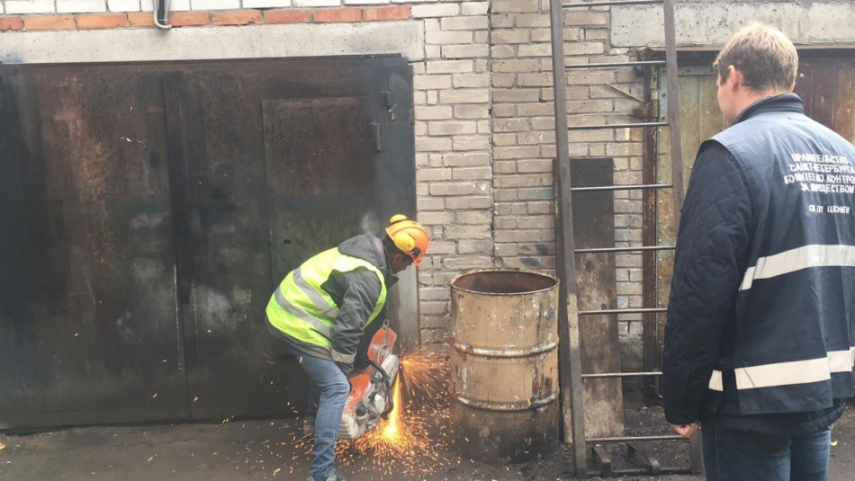 Снос гаражей на Пулковском закончился потасовкой с чиновниками