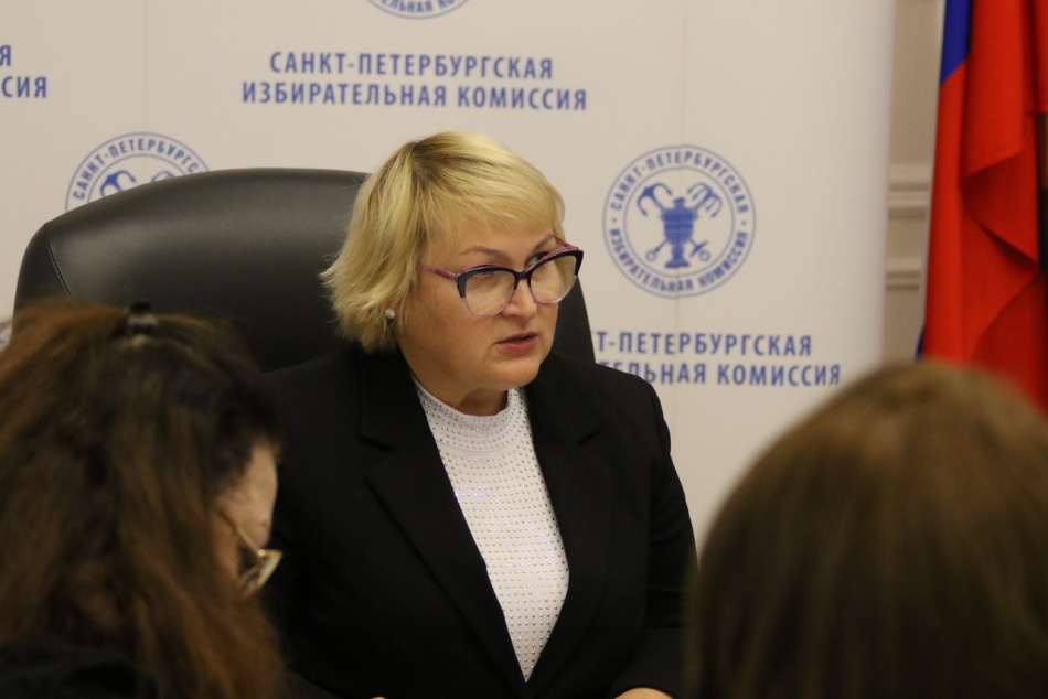 ГИК Петербурга возглавила женщина. Правда, временно