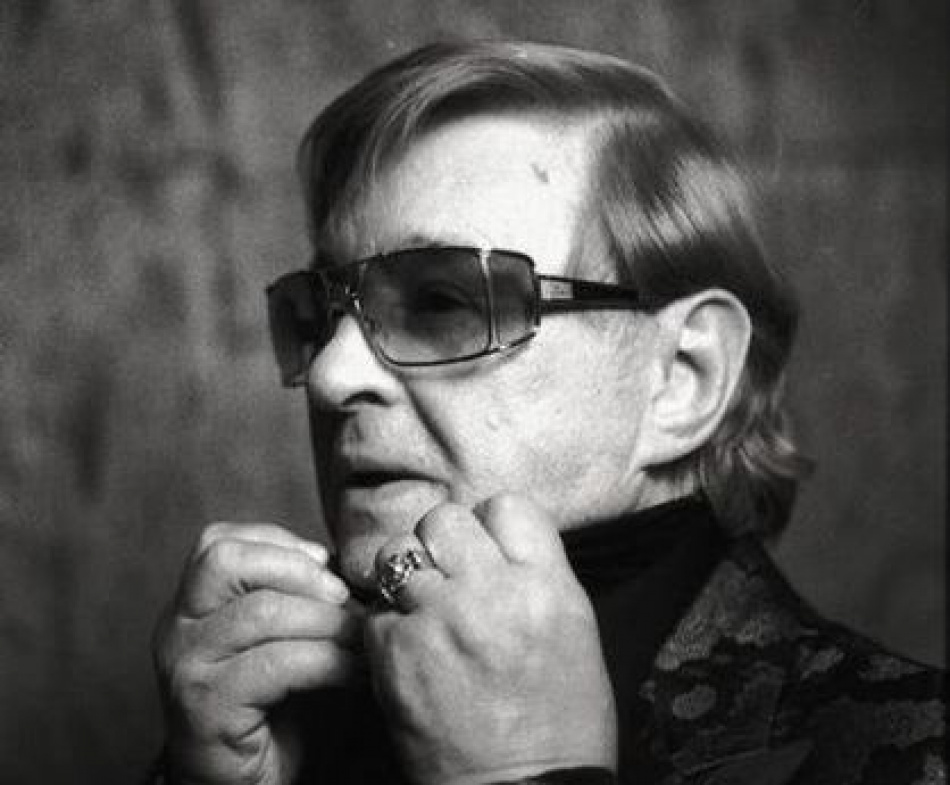 Режиссер Роман Виктюк умер после заражения коронавирусом