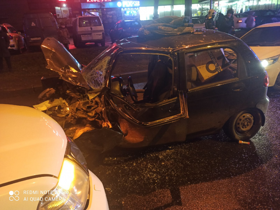 В ДТП на востоке Петербурга пострадали двое