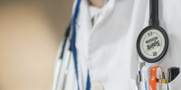 Уйти или остаться: как пандемия изменила отношение молодых врачей к профессии