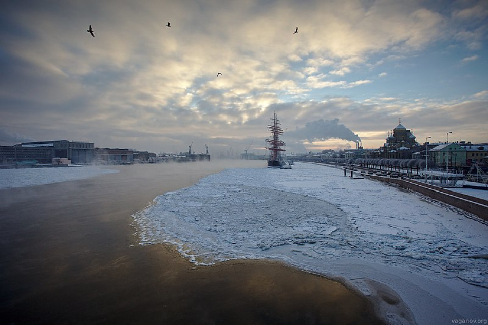 Петербургские спасатели назвали места с самым опасным льдом в городе