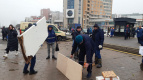 «Сувениры, рыба, фрукты»: в пяти районах Петербурга снесли незаконные торговые точки