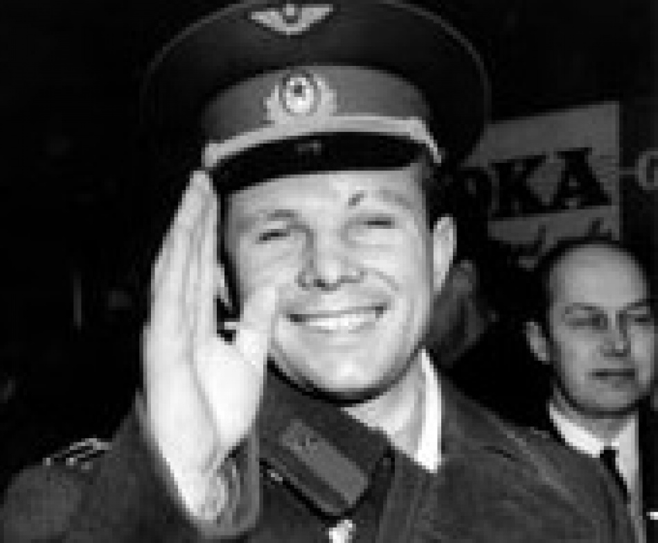 Петербуржцы рассказали, зачем хотят участвовать в диктанте «Поехали!»