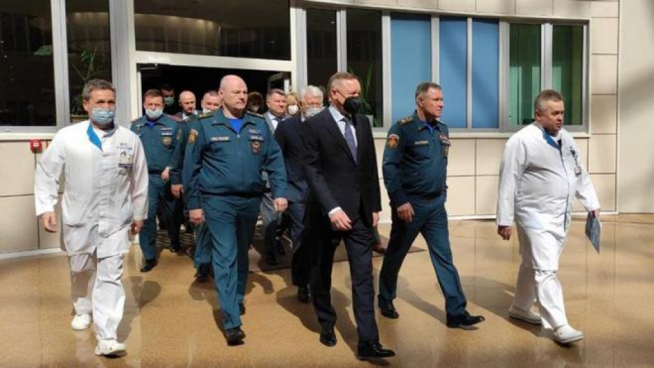Пострадавшие на «Невской мануфактуре» пожарные получили квартиры и награды от властей Петербурга