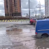 В Петербурге автомобили тонут в огромной луже на въезде на Заречную улицу В Петербурге автомобили тонут в огромной луже на въезде на Заречную улицу