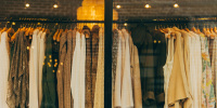 В октябре выросла выручка магазинов одежды в Петербурге 