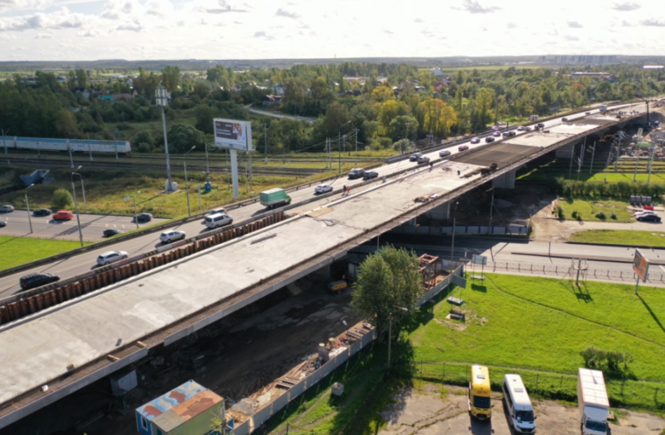 Лиговский путепровод открыли для проезда в Петербурге