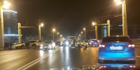 Из-за гололеда в Петербурге за ночь пострадали почти 40 автомобилей Из-за гололеда в Петербурге за ночь пострадали почти 40 автомобилей