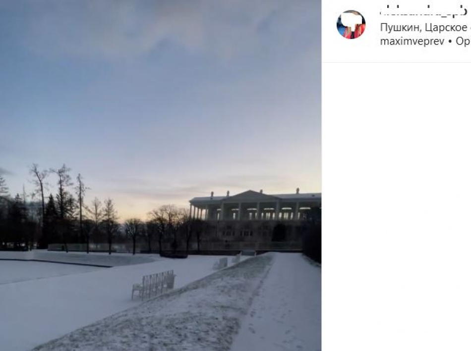 Настоящие сугробы: горожане делятся фотографиями заснеженного Петербурга