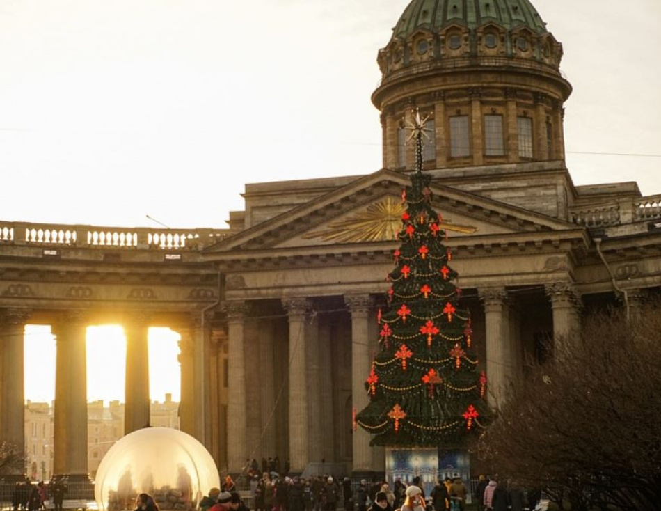 Петербург вошел в топ-3 популярных направлений на Новый год