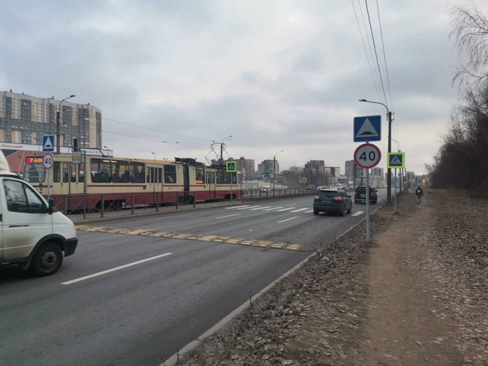 Дальневосточный проспект разживется еще одним светофором