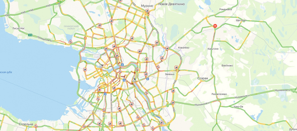 Более 30 ДТП:в понедельник пробки в Петербурге вызвали не только часовые заторы, но и массовые аварии на дорогах