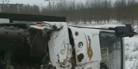 В Ленобласти на скользкой дороге перевернулась маршрутка около «Нового Оккервиля» В Ленобласти на скользкой дороге перевернулась маршрутка около «Нового Оккервиля»