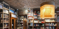 При музее Иосифа Бродского открыли книжный магазин и бар «Конец прекрасной эпохи»