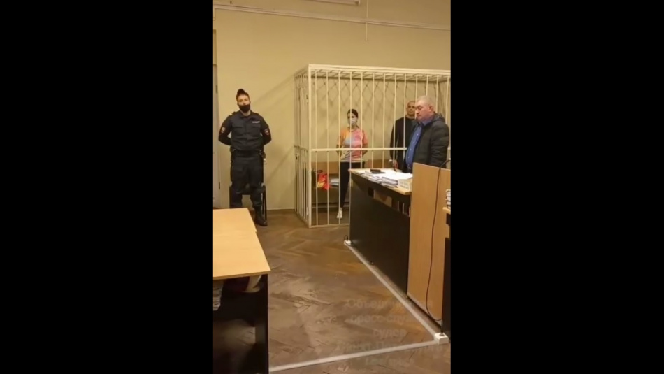 Суд признал петербургских экс-полицейских во взяточничестве и превышении полномочий