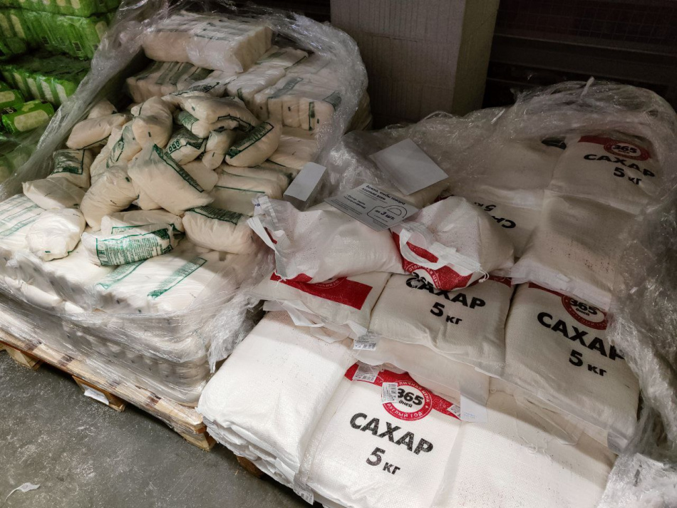 В Смольном рассказали, за какими продуктами охотились в магазинах горожане
