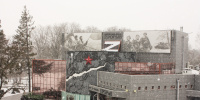 «Zа мир»: на фасаде музея «Прорыв блокады Ленинграда» появилась буква Z