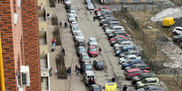 «Мог выпасть с 10 этажа»: в Кудрово ребенок погиб, выпав из окна многоэтажки «Мог выпасть с 10 этажа»: в Кудрово ребенок погиб, выпав из окна многоэтажки