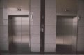Мужчина приставал к пятилетней девочке в лифте дома в Приморском районе Петербурга 