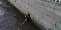 На Крюковом канале волонтеры спасли чуть не утонувшего кота