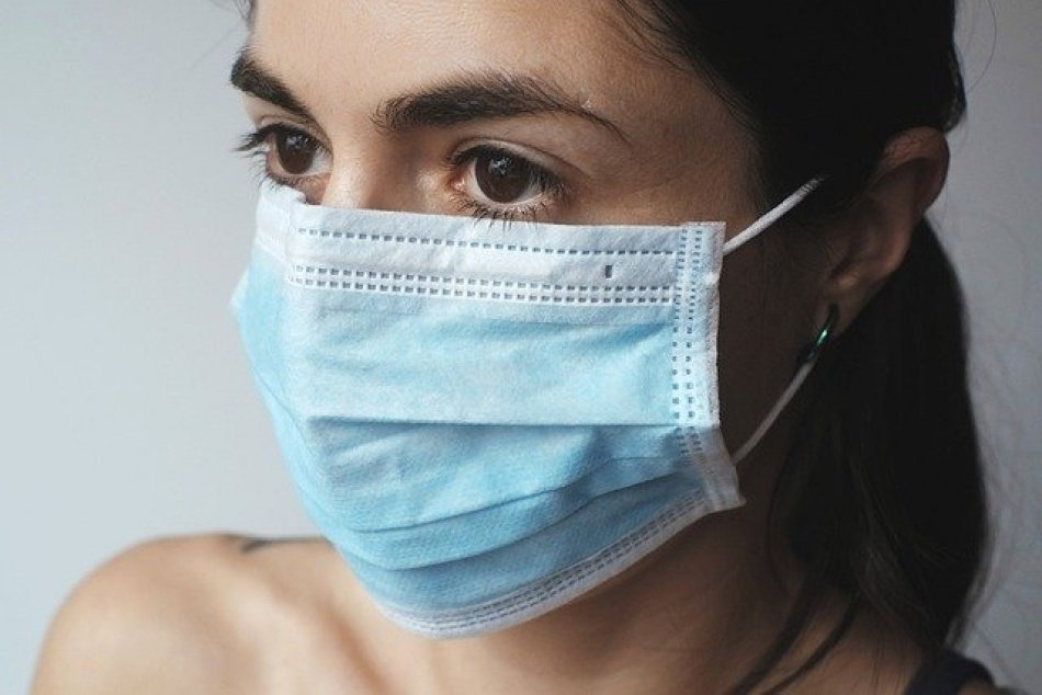 В Петербурге могут отменить масочный режим: заболеваемость COVID-19 упала на 40 %