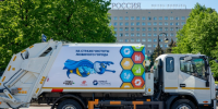 Петербургский оператор по обращению с отходами получил 40 мусоровозов из Китая