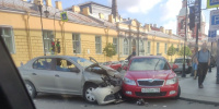 «Подушка водителя Renault вся в крови»: Серьезное ДТП произошло на набережной Фонтанки и улице Пестеля «Подушка водителя Renault вся в крови»: Серьезное ДТП произошло на набережной Фонтанки и улице Пестеля