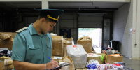 Одежда, мыло, бытовая техника: гражданка Филиппин пыталась вывезти из России 9,5 тонны различных товаров