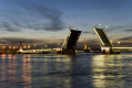 В ночь на 2 апреля в Петербурге разведут 5 мостов 