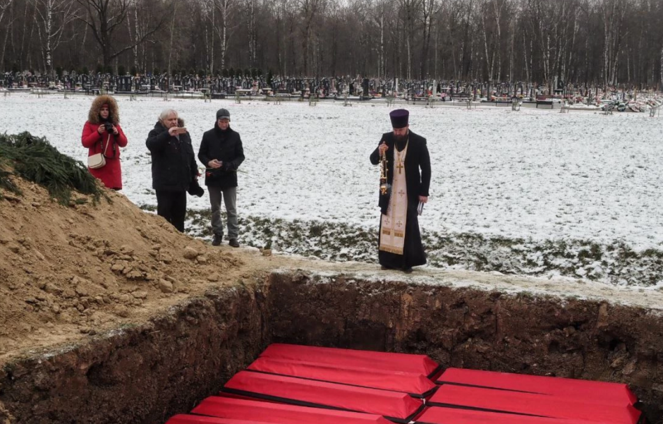 В Петербурге на кладбище Памяти жертв 9 января похоронили убитых в годы красного террора