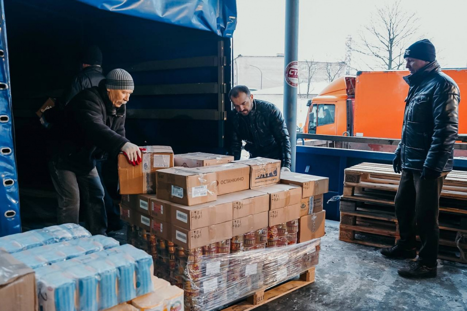 Из Петербурга в Мариуполь отправили более 11 тонн гуманитарной помощи 