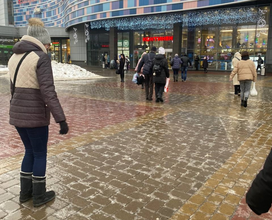 Петербург страдает от гололеда после ледяного дождя
