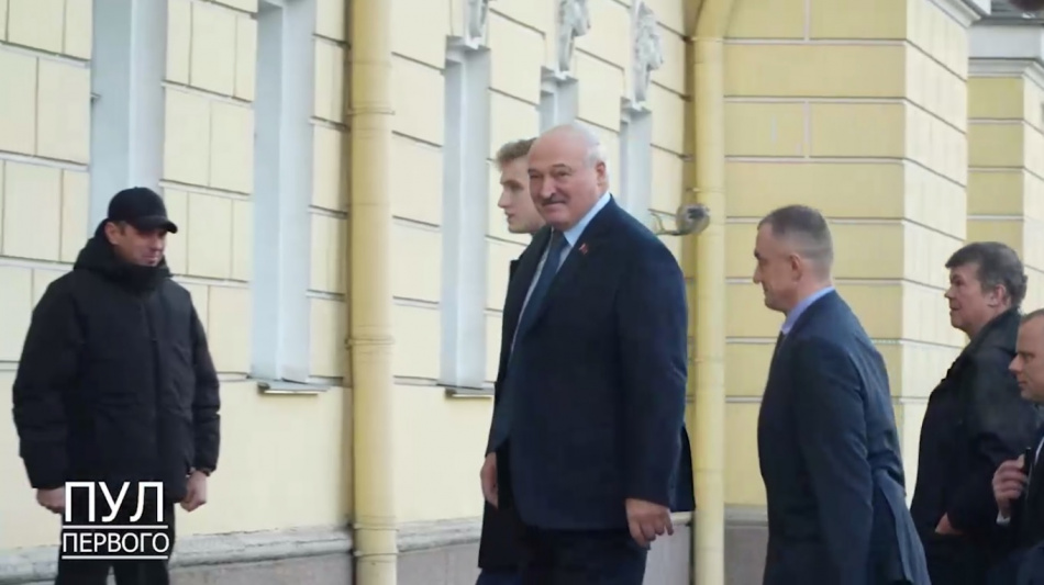 Лукашенко признался в своем «питерском» происхождении
