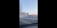 На Пулковском шоссе загорелось производственное здание