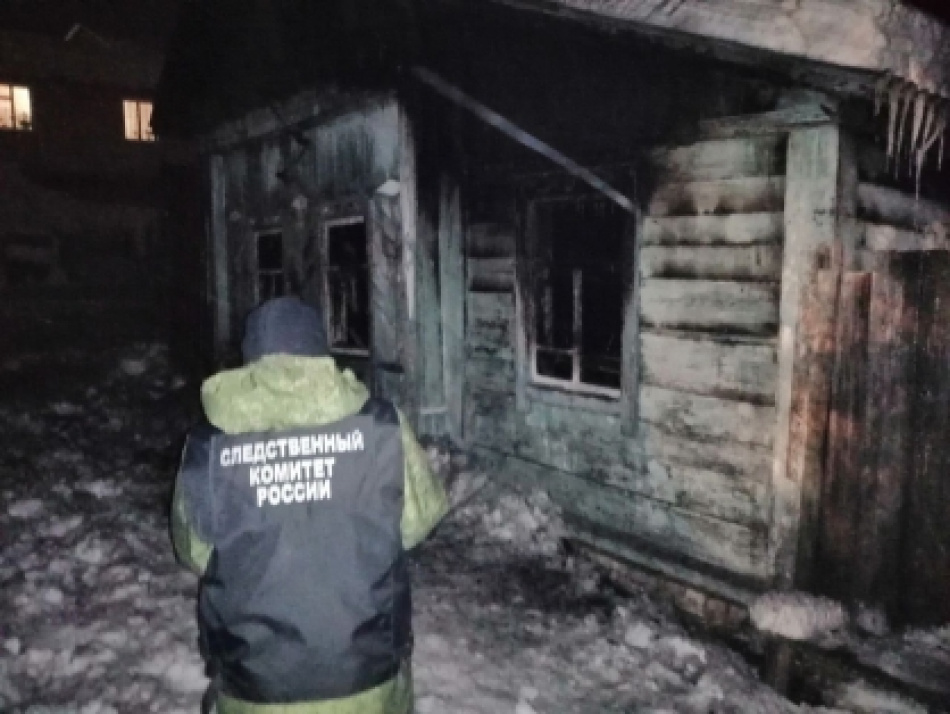 В Свердловской области трое детей погибли в пожаре, пока их мать была в роддоме на сохранении
