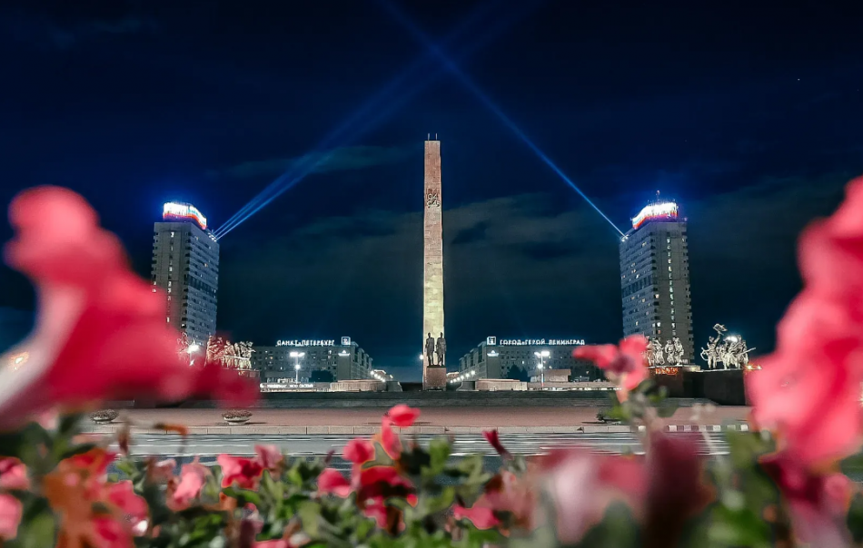 На Пулковском шоссе «Лучи Победы» будут освещать ночное небо с 18 по 27 января